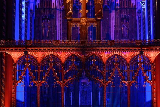 church alter with choir singing