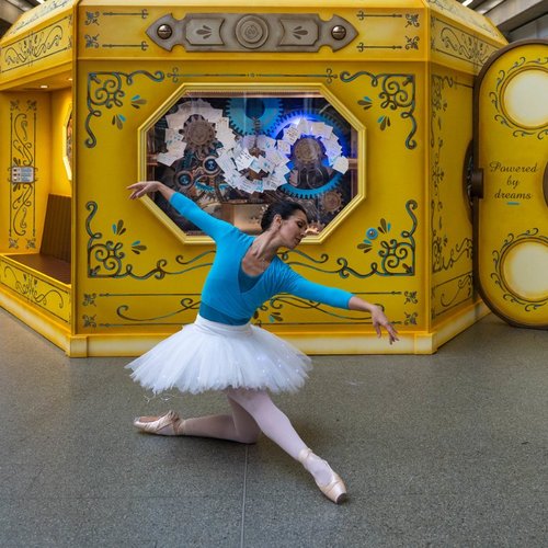 GOSH Arts ballerina with the GOSH Charity x St Pancras Christmas tree